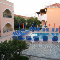 Doras Apartments & Studios