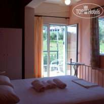 Villa Denise Studios & Apartments 