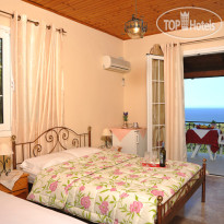 Fiore Sea View Studios 