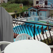 Dollas Hotel Вид из номера