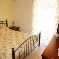 Tsiolis Studios Apartments & Luxury Suites Planos