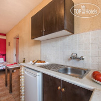Porto Tsi Ostrias Pansion