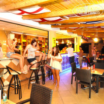 Yakinthos Hotel 
