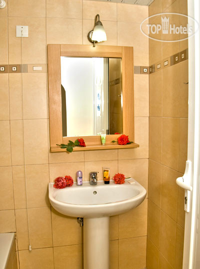 New photos from tourists Yakinthos Hotel 3*