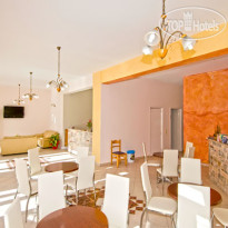 Yakinthos Hotel