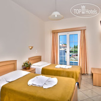 Yakinthos Hotel