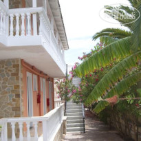 Eugenia Hotel & Apartments