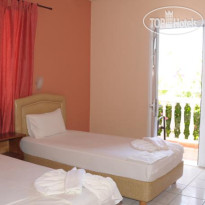 Eugenia Hotel & Apartments