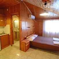 Acapulco Marinos Studios
