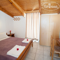 Tassia Studios