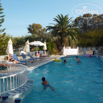 Tsolakis Studios & Apartments