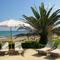 The Bay Hotel & Suites 