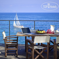 Paradisso Beach Villas