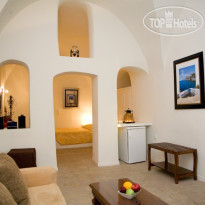 Adamis Majesty Suites 