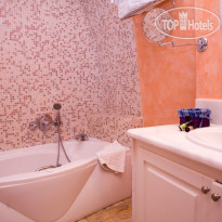 Adamis Majesty Suites 