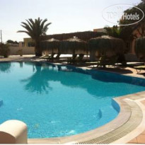 Jojo Santorini Beach Hotel & Bar Бассейн