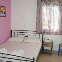 Marousi Rooms