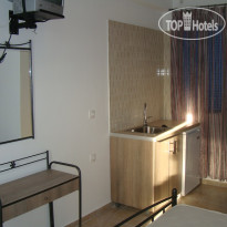 Marousi Rooms