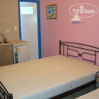 Marousi Rooms