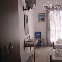 Marousi Rooms