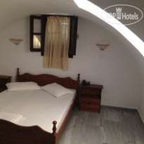 Artemis Hotel