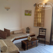 Artemis Hotel