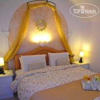 Aeolos Studios & Suites