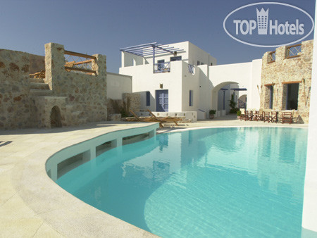 Hotelier's photos Meltemi Luxury Suites 4*