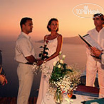 Altana Traditional Houses & Suites