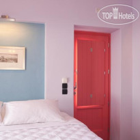 Santorini Royal Suites