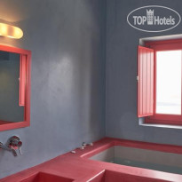 Santorini Royal Suites