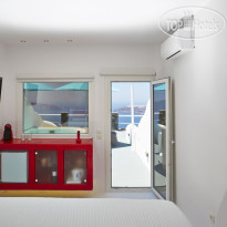 Adore Santorini