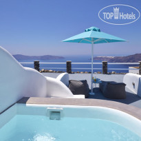 Adore Santorini