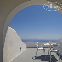 Adore Santorini