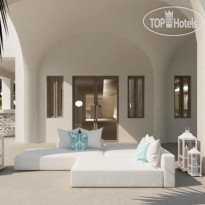 Aqua Blue Hotel