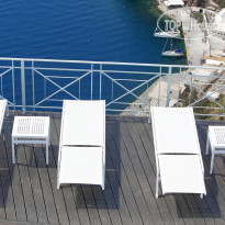 Athina Luxury Suites 