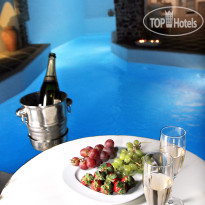 Oia Mare Villas
