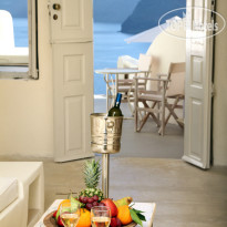 Oia Mare Villas