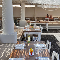 Anemos Beach Lounge