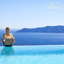 CSky Hotel Santorini Luxury Journey