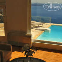CSky Hotel Santorini Luxury Journey