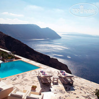 CSky Hotel Santorini Luxury Journey