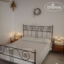 Vallas Apartments & Houses