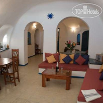 Vallas Apartments & Houses