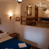 Vallas Apartments & Houses