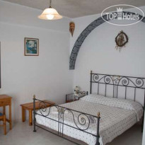Vallas Apartments & Houses