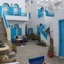Vallas Apartments & Houses
