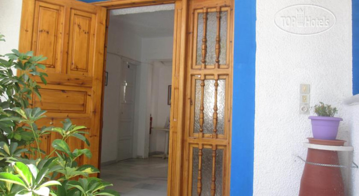 New photos from tourists Zafiris Studios 