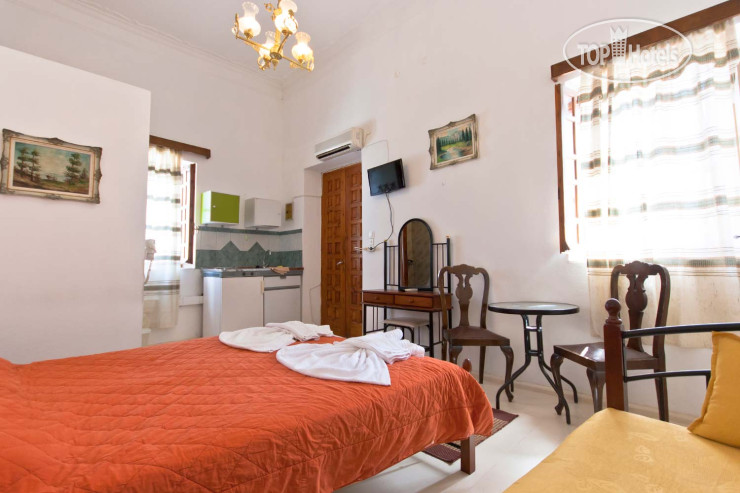 Hotel photo Bourgos Studios 