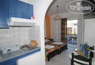 New photos from tourists Studios Stratos 